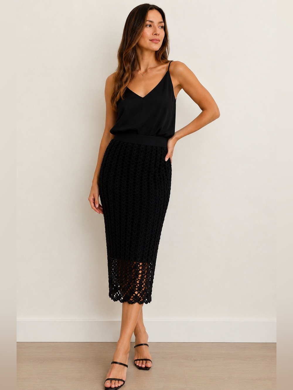 VIVIENNE TAM NWT fully lined Macrame crocheted skirt Size Large